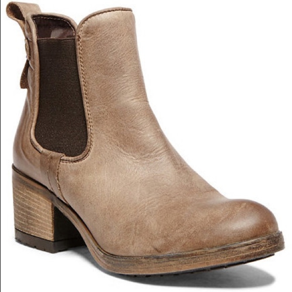 Steve Madden Galaxxy Chelsea Ankle Boots